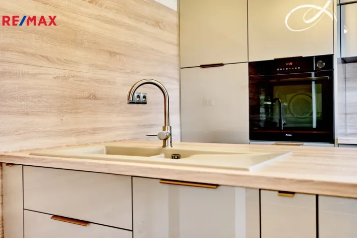 Prodej bytu 3+kk, Karlovy Vary, Sadová, 115 m2