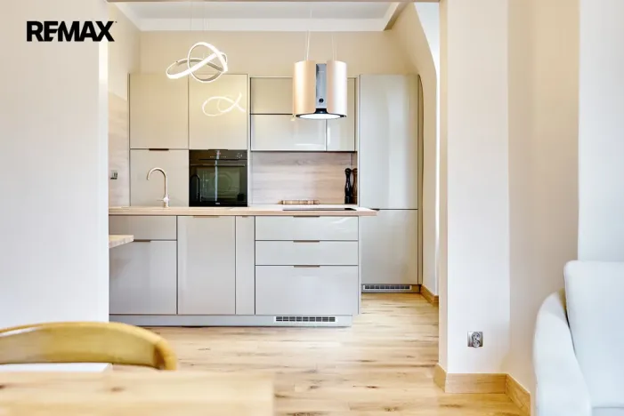 Prodej bytu 3+kk, Karlovy Vary, Sadová, 115 m2