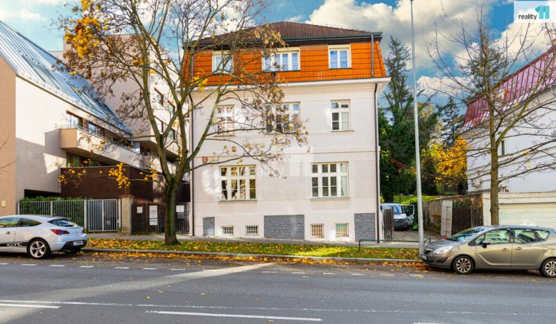 Pronájem kanceláře, Praha, Na dolinách, 200 m2