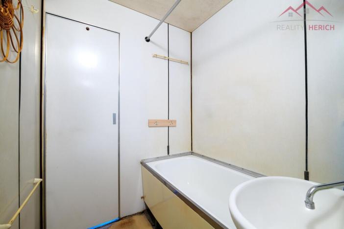 Pronájem bytu 2+1, Chomutov, Kundratická, 65 m2