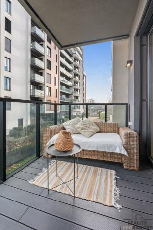 Pronájem bytu 2+kk, Praha - Holešovice, Sanderova, 65 m2