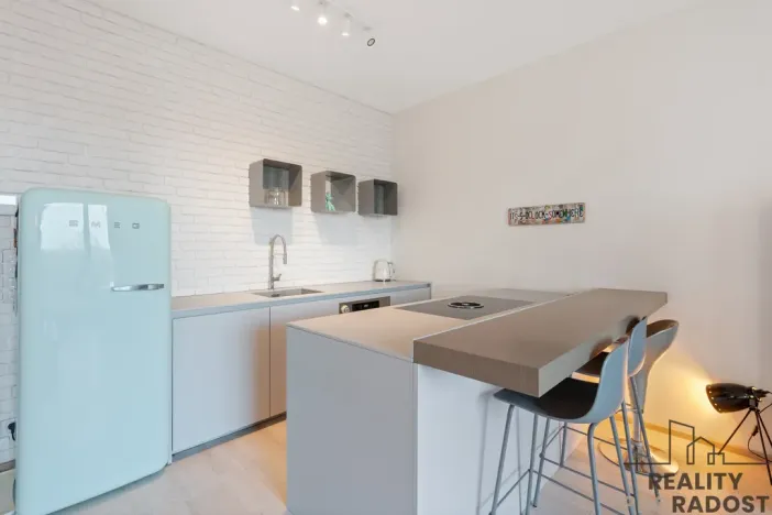 Pronájem bytu 2+kk, Praha - Holešovice, Sanderova, 65 m2