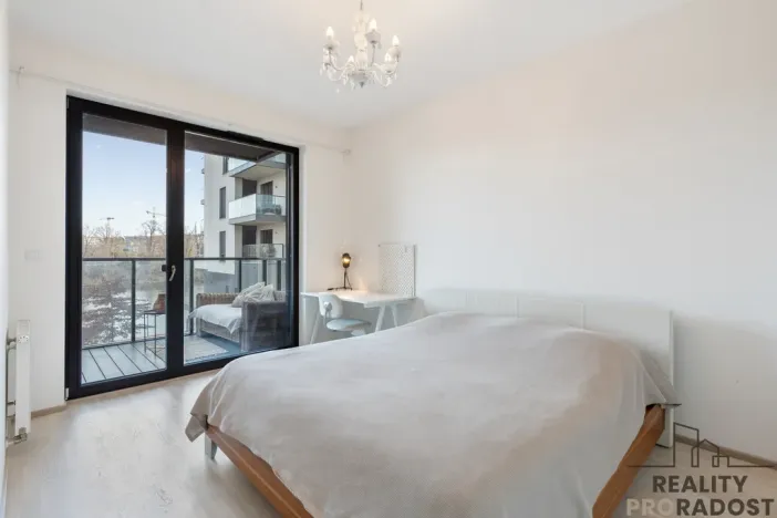 Pronájem bytu 2+kk, Praha - Holešovice, Sanderova, 65 m2