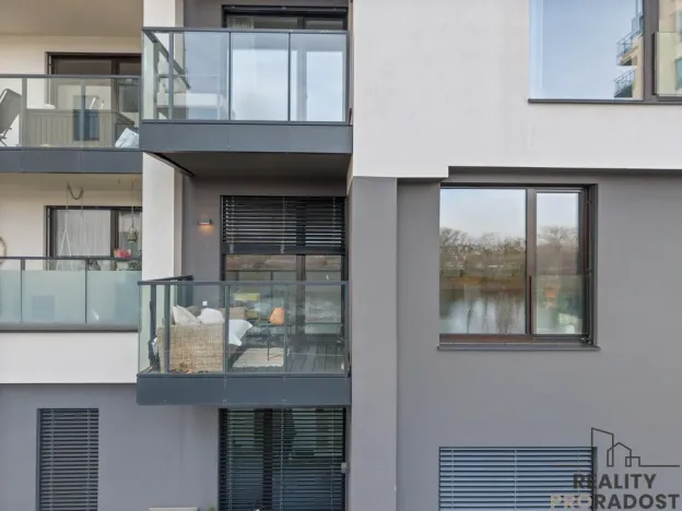 Pronájem bytu 2+kk, Praha - Holešovice, Sanderova, 65 m2