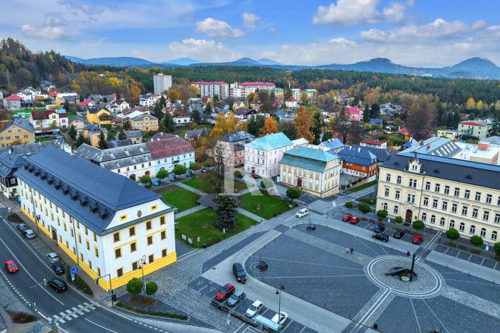 Prodej činžovního domu, Nový Bor, nám. Míru, 507 m2