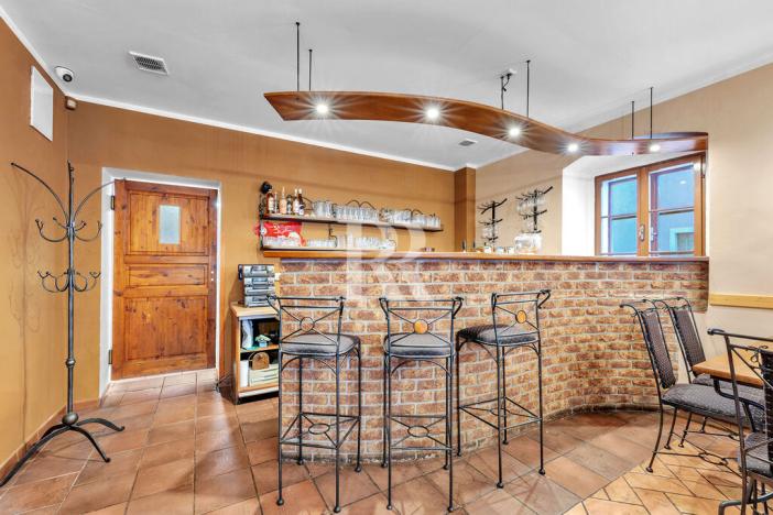 Prodej činžovního domu, Nový Bor, nám. Míru, 507 m2