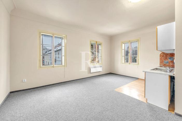 Prodej činžovního domu, Nový Bor, nám. Míru, 507 m2