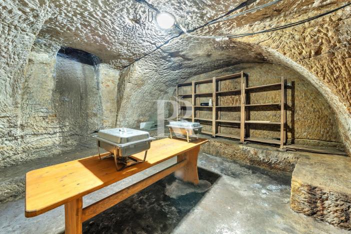 Prodej činžovního domu, Nový Bor, nám. Míru, 507 m2