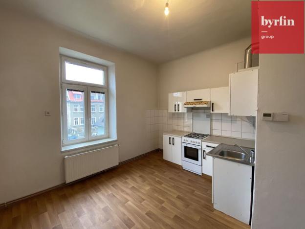 Pronájem bytu 2+1, Opava, Horovo náměstí, 79 m2