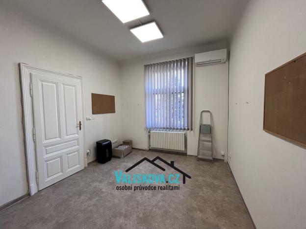 Pronájem kanceláře, Kroměříž, Kollárova, 93 m2