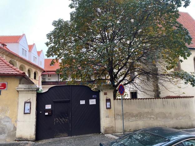 Pronájem bytu 1+kk, Praha - Malá Strana, Všehrdova, 25 m2