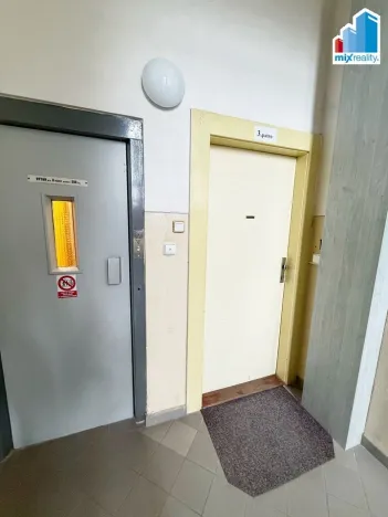 Pronájem kanceláře, Plzeň, Americká, 135 m2