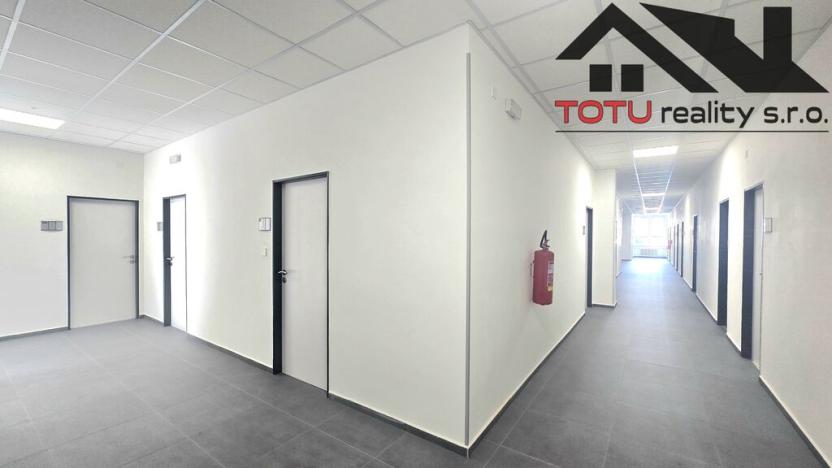 Pronájem kanceláře, Chrudim, Palackého třída, 61 m2