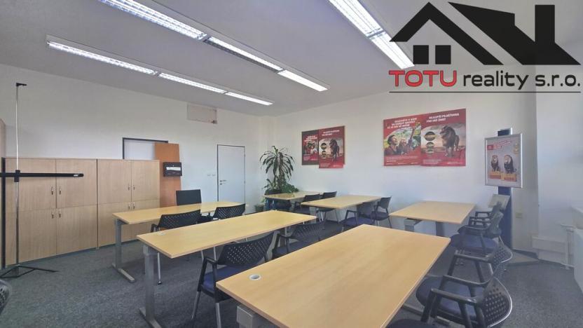 Pronájem kanceláře, Chrudim, Palackého třída, 40 m2