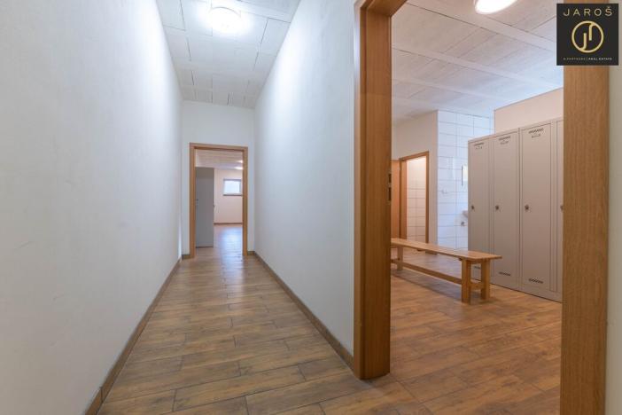 Pronájem kanceláře, Buštěhrad, Náměstí, 576 m2