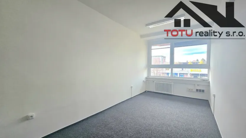 Pronájem kanceláře, Chrudim, Palackého třída, 19 m2