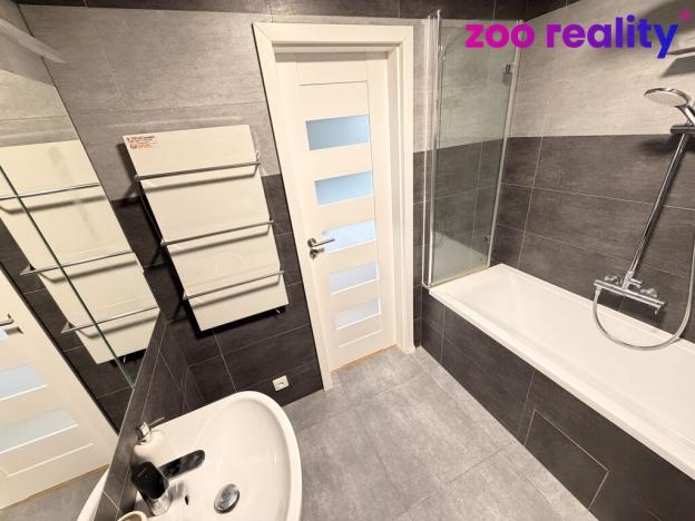 Pronájem bytu 2+kk, Chomutov, Maxima Gorkého, 45 m2