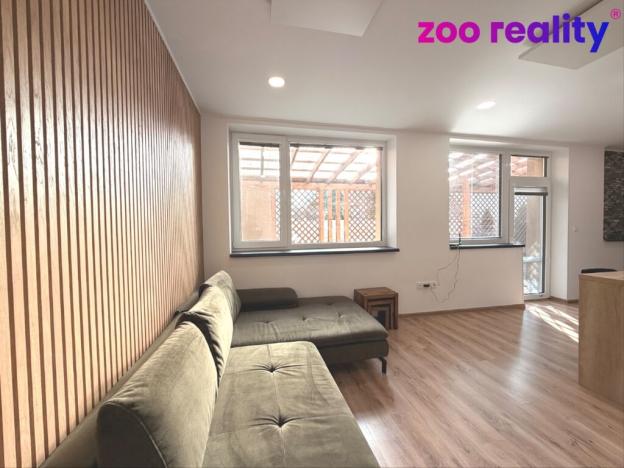 Pronájem bytu 2+kk, Chomutov, Maxima Gorkého, 45 m2