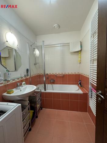 Pronájem bytu 2+kk, Karlovy Vary, Jateční, 49 m2