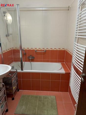 Pronájem bytu 2+kk, Karlovy Vary, Jateční, 49 m2