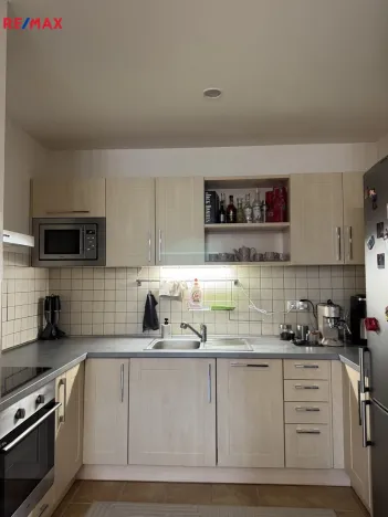 Pronájem bytu 2+kk, Karlovy Vary, Jateční, 49 m2