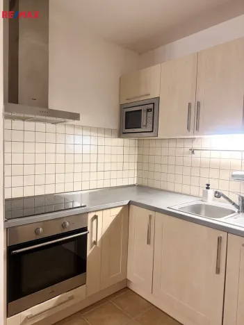 Pronájem bytu 2+kk, Karlovy Vary, Jateční, 49 m2