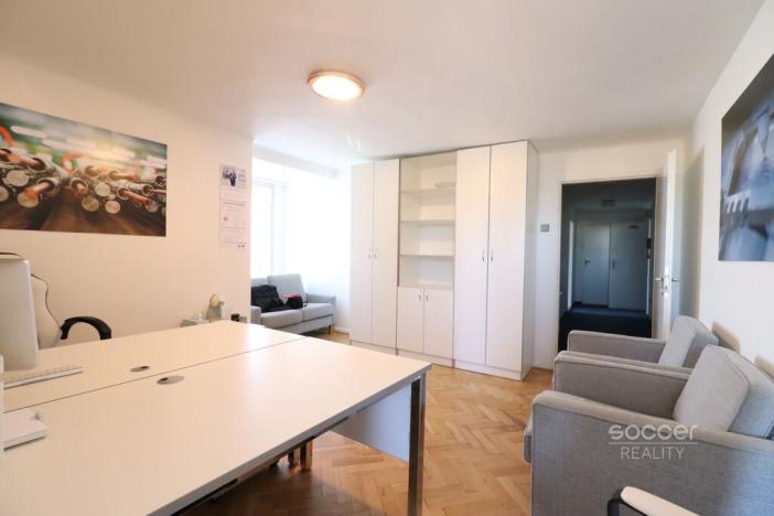Pronájem kanceláře, Praha - Bubeneč, Na Zátorce, 27 m2
