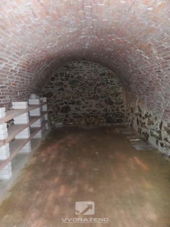 Prodej obchodního prostoru, Dolní Kounice, Hlavní, 400 m2