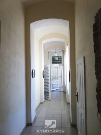 Prodej obchodního prostoru, Dolní Kounice, Hlavní, 400 m2