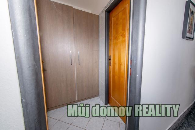 Pronájem bytu 2+kk, Praha - Smíchov, U Santošky, 50 m2