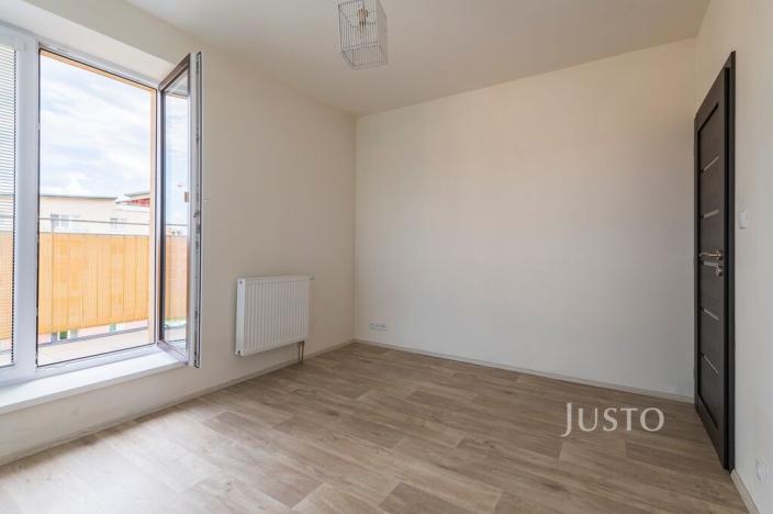 Pronájem bytu 2+kk, Uherské Hradiště, Jabloňová, 56 m2