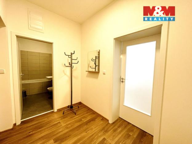 Pronájem bytu 1+kk, Jablonec nad Nisou, Podhorská, 46 m2