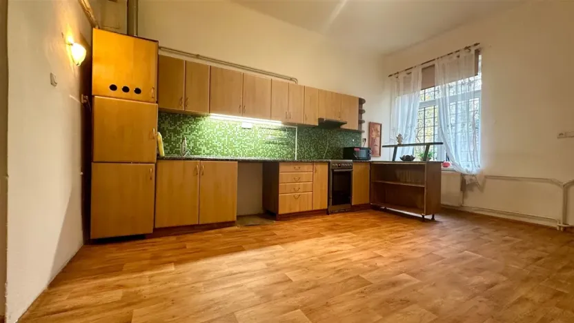 Prodej bytu 3+1, Cheb, Valdštejnova, 82 m2