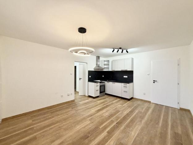 Pronájem bytu 4+kk, Jablonec nad Nisou - Mšeno nad Nisou, S. K. Neumanna, 74 m2