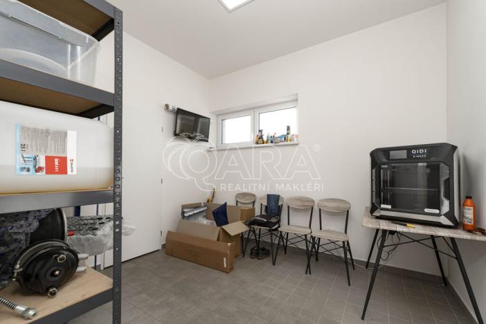 Pronájem skladu, Kateřinice, 425 m2