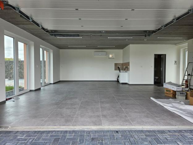 Pronájem skladu, Praha, Všetatská, 146 m2