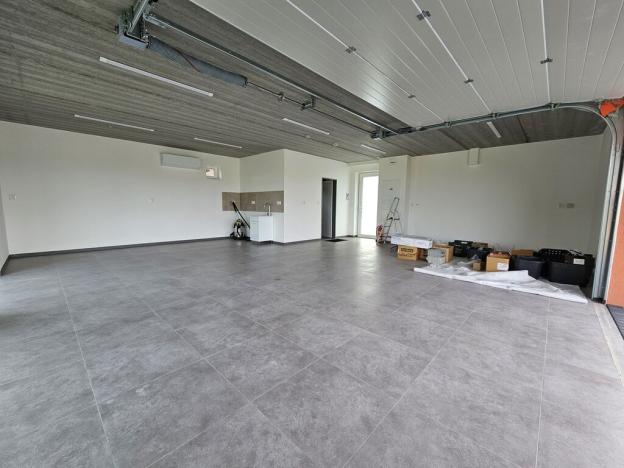 Pronájem skladu, Praha, Všetatská, 146 m2