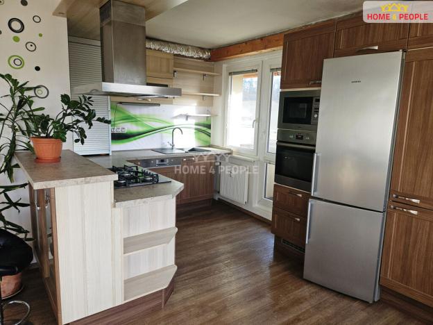 Pronájem bytu 3+1, Praha - Košíře, Zahradníčkova, 89 m2