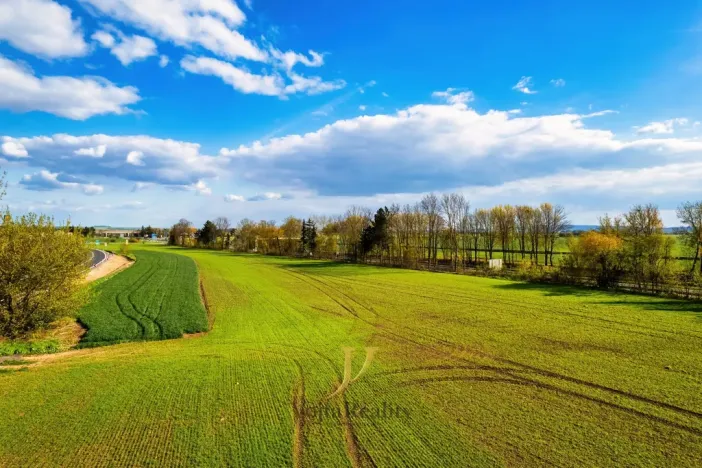 Prodej komerčního pozemku, Litovel - Unčovice, 5727 m2