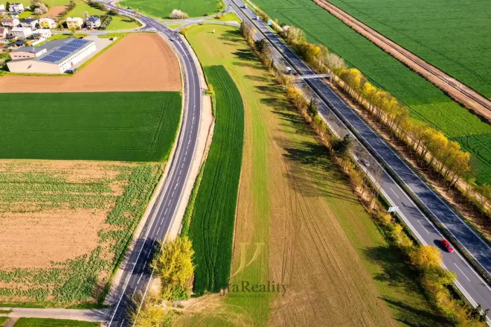 Prodej komerčního pozemku, Litovel - Unčovice, 5727 m2
