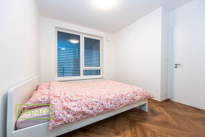 Pronájem bytu 2+kk, Praha, Huppnerova, 53 m2