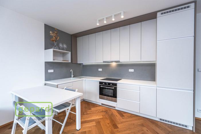 Pronájem bytu 2+kk, Praha, Huppnerova, 53 m2