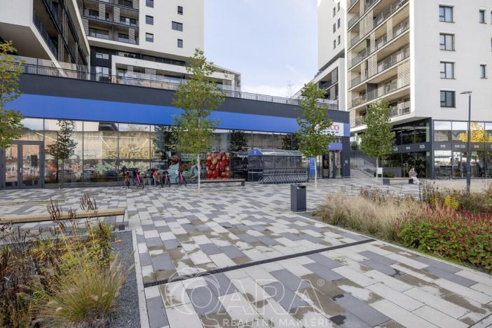 Pronájem bytu 3+kk, Praha - Modřany, Mezi vodami, 18582 m2