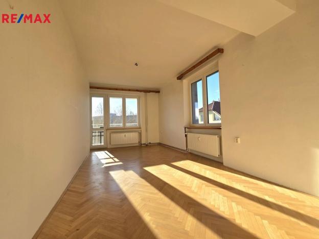 Prodej bytu 2+1, Praha - Suchdol, Kamýcká, 48 m2