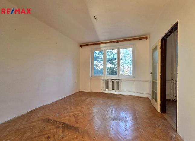 Prodej bytu 2+1, Praha - Suchdol, Kamýcká, 48 m2