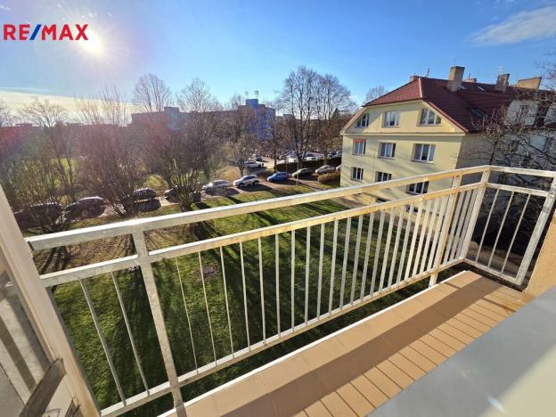 Prodej bytu 2+1, Praha - Suchdol, Kamýcká, 48 m2