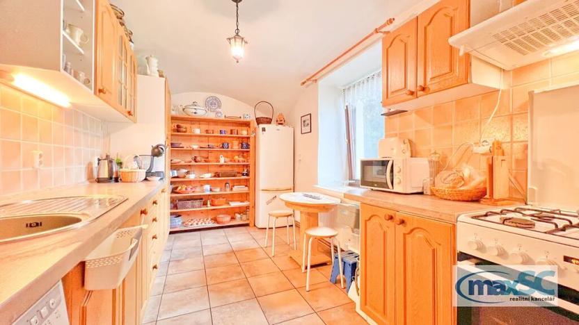 Prodej rodinného domu, Choteč, Malá Strana, 90 m2