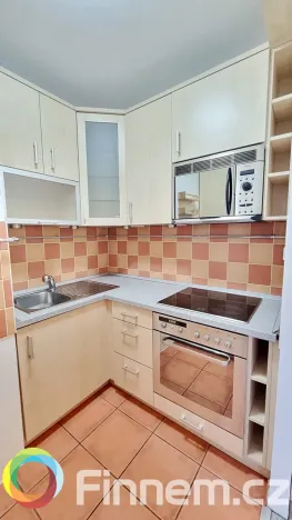 Prodej bytu 2+kk, Praha, Makovského, 46 m2