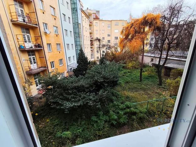 Pronájem bytu 1+kk, Praha - Strašnice, Starostrašnická, 20 m2