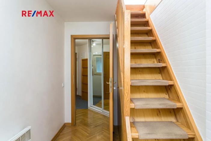 Pronájem bytu 2+kk, Praha - Karlín, Křižíkova, 70 m2